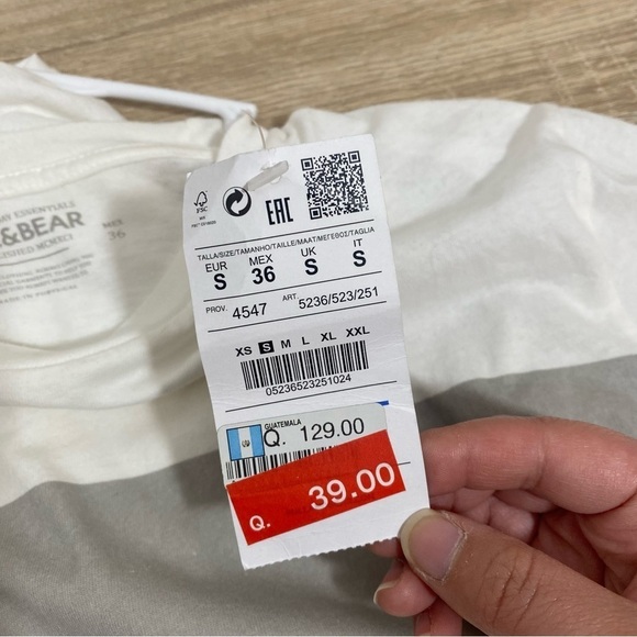 Pull & Bear t-shirt NWT - Picture 6 of 7
